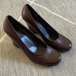 Aldo wedge heel brown